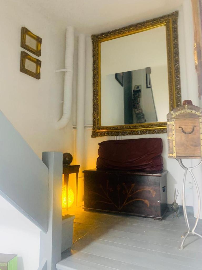 Gazde/Camere de închiriat A Very Large Modern Which Take Up To 4 Guest Londra
